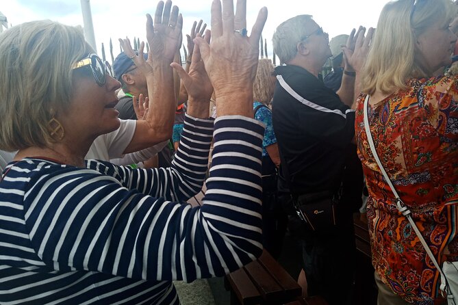 Rotorua via Kiwi/lakes country & a visit to iconic Whakarewarewa - What the small group adds