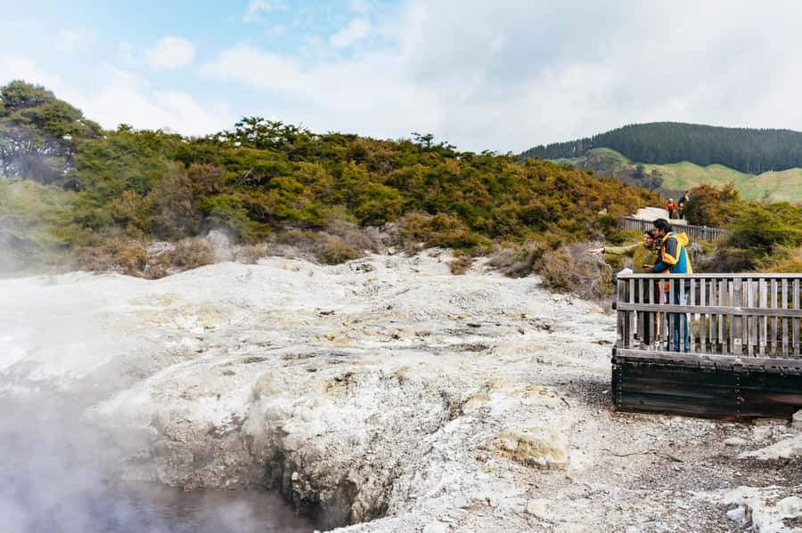 Rotorua: Wai-O-Tapu Geothermal Park Entry Ticket - The best order for a quieter visit