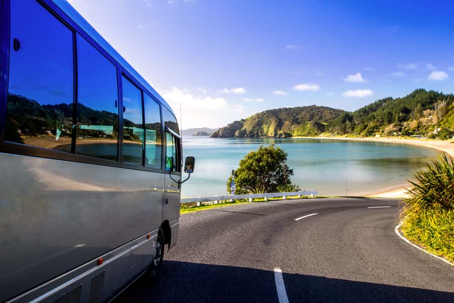 Russell: 1-Hour Sightseeing Tour by Coach & Long Beach - Flagstaff Hill and the Bay of Islands view