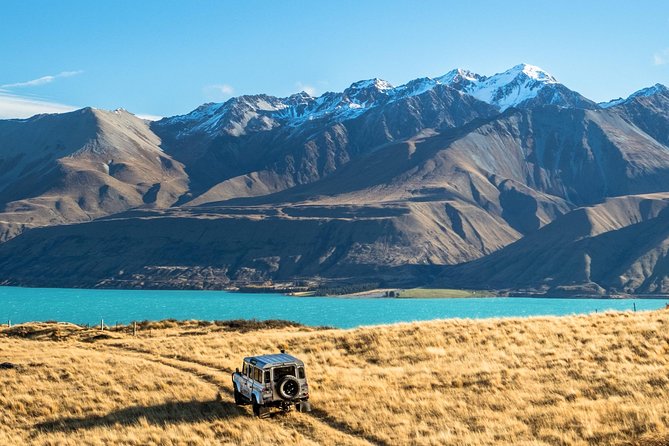 Scenic 4WD Tour Lake Tekapo Backcountry - Crossing private Mackenzie Basin farm country