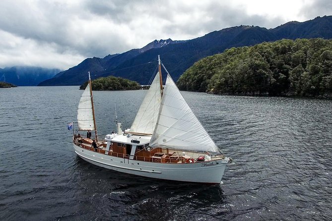 Scenic Cruise & Guided Walk on Historic Motor Yacht Lake Te Anau - Leaving Te Anau for the South Fiord