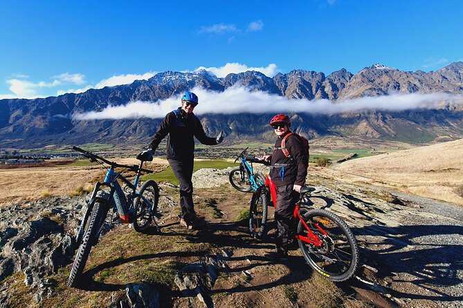 Scenic Guided eBike Tour Ride to the Lake - Following the Shotover and Kawarau rivers