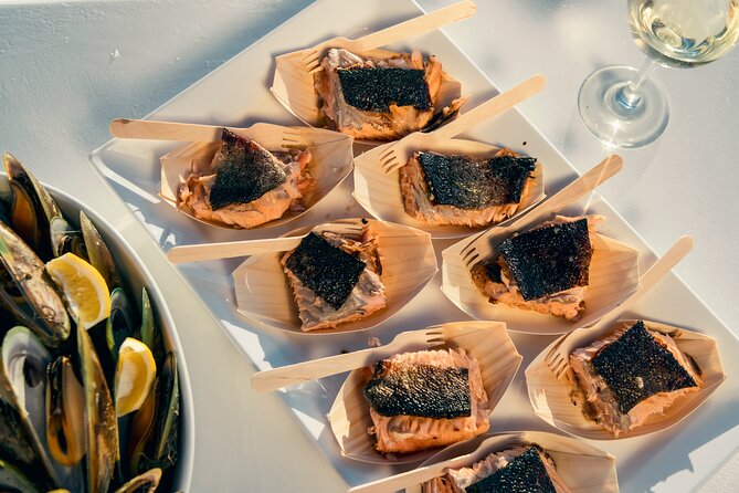 Seafood Odyssea Marlborough Sounds Cruise from Picton - Cruising Queen Charlotte Sound