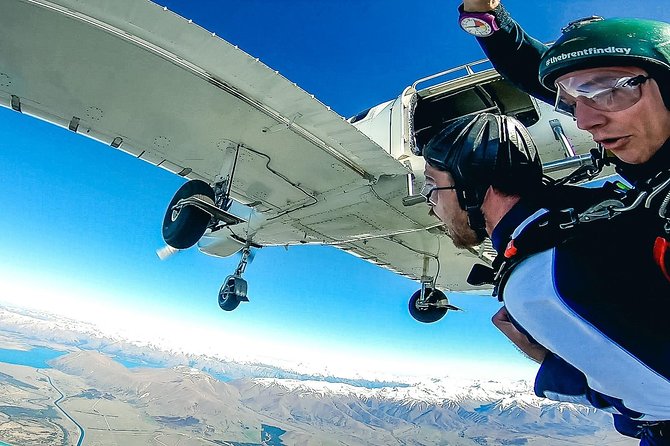 Skydive Mt. Cook - 70+ Seconds of Freefall from 16,500ft - Who will enjoy this most