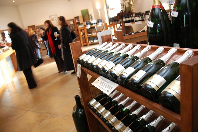 Small-Group Kumeu Wine Country Tour with Wine Tastings & Lunch - Why Kumeu makes a good Auckland wine escape