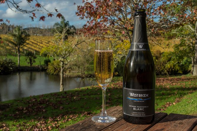 Small-Group Kumeu Wine Country Tour with Wine Tastings & Lunch - The noon departure and easy Auckland pickup