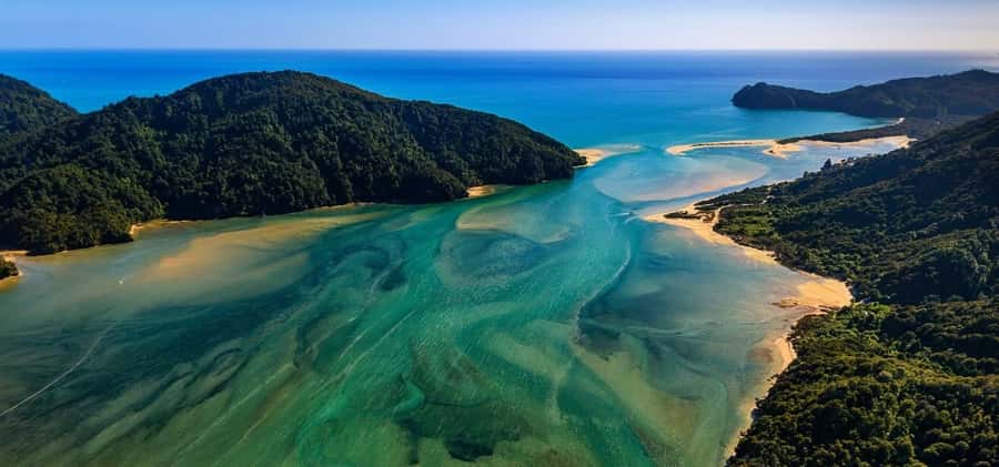 Takaka: Farewell Spit/Abel Tasman Scenic Flight - Why this flight covers so much in 50 minutes