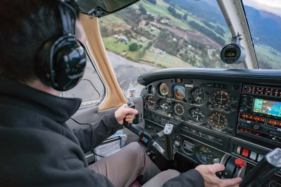 Takaka: Farewell Spit/Abel Tasman Scenic Flight - Kahurangi National Park and the West Coast cliffs