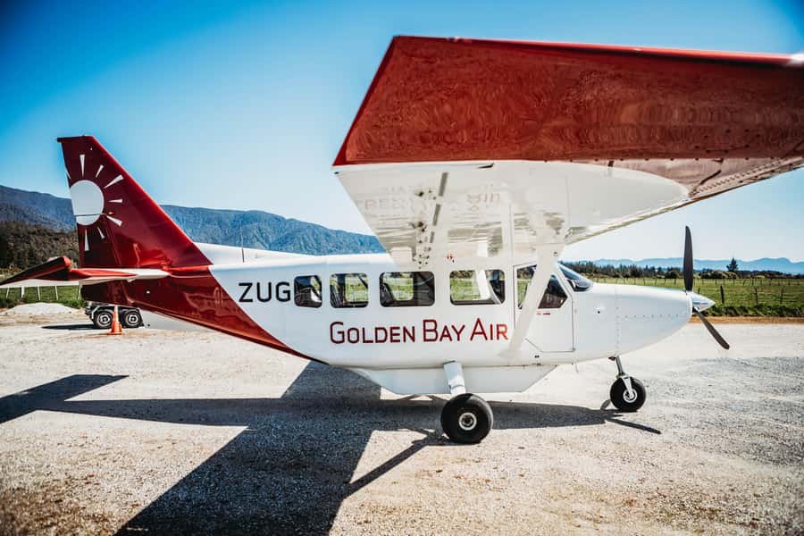 Takaka: Farewell Spit/Abel Tasman Scenic Flight - Who will enjoy this Golden Bay flight?