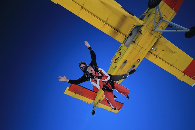 Tandem Skydive 10,000ft from Franz Josef - Clothing, equipment, and physical demands