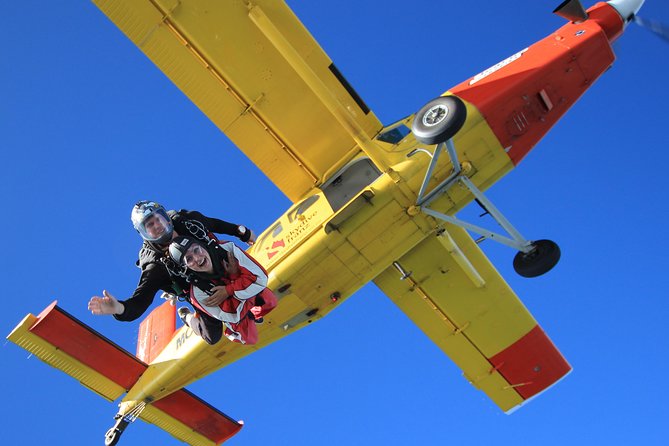 Tandem Skydive 16,500ft from Franz Josef - From Cron Street to the airport