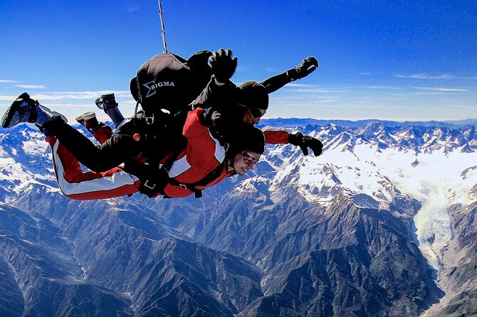 Tandem Skydive 18,000ft from Franz Josef - Why 18,000 feet makes this Franz Josef jump special