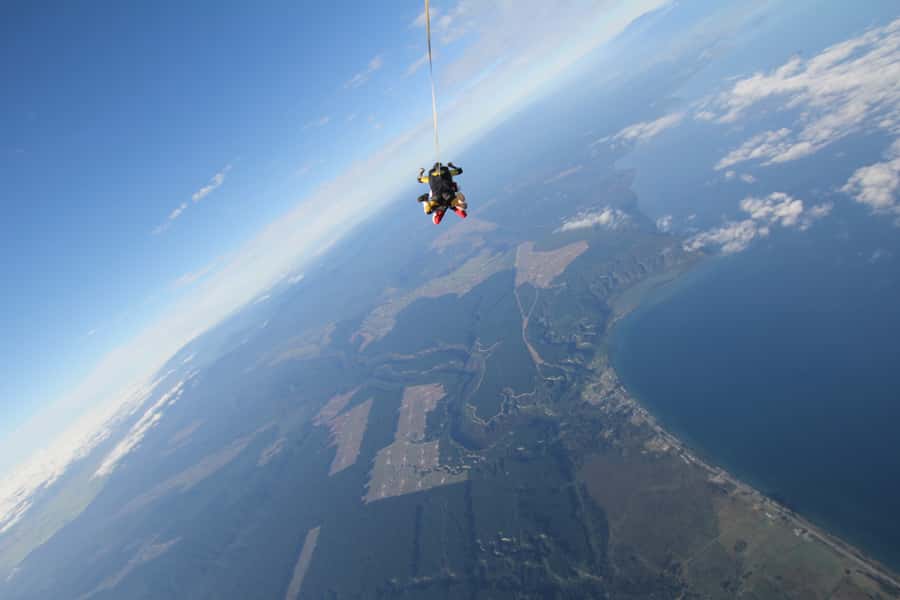 Tandem Skydive Experience in Taupo - Weather, eligibility, and the details that can stop your jump