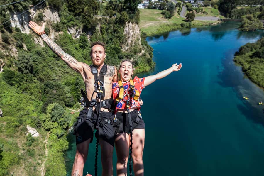 Taupō: AJ Hackett Taupō Bungy - NZ's Highest Water Touch! - Choosing high and dry, water touch, or full submersion