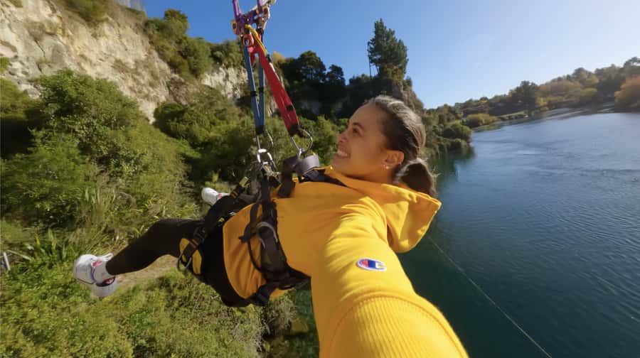 Taupō: Bungy Jump and Swing Combo - Staff support and safety conversations