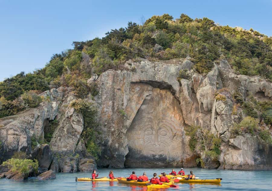 Taupo: Maori Rock Carvings Kayaking Tour - Paddling back and understanding the weather risk