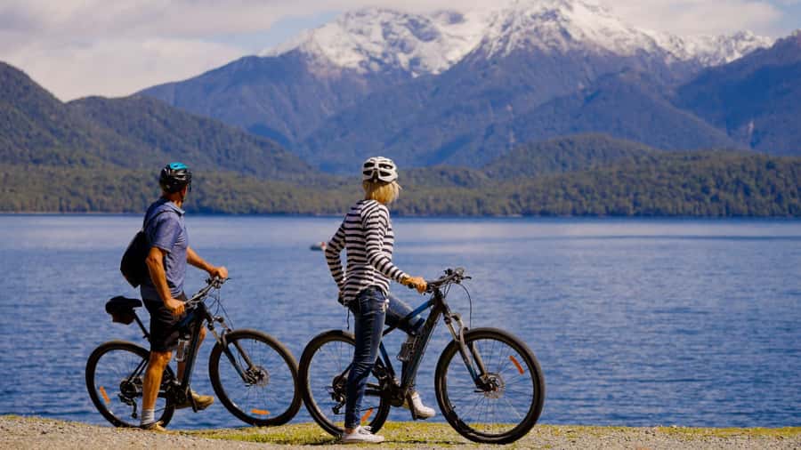 Te Anau: River Jet Boat and Bike Ride Tour with Local Guide - A half-day built around the Waiau River