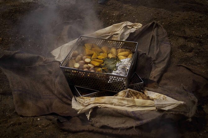 Te Puia: Te Pō Indigenous Evening Experience with Dinner - A pōwhiri inside the carved wharenui