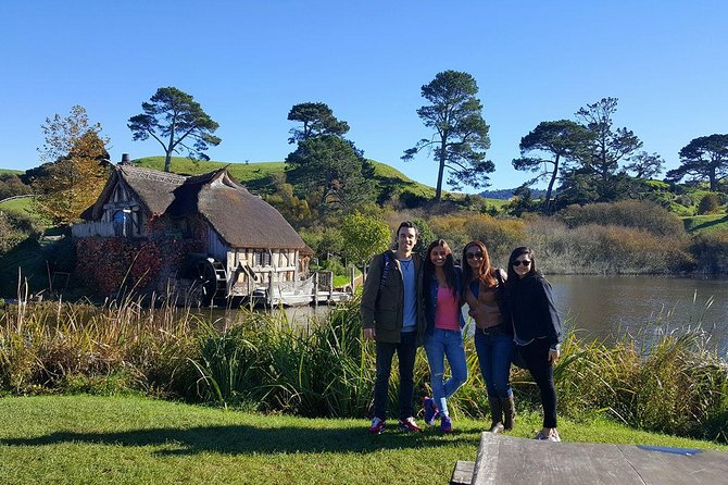 The Hobbiton Movie Set Small-Group Guided Tour from Auckland - The 6:00 am Auckland start