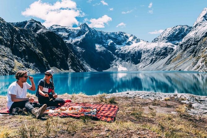 The Ultimate Milford Sound Experience by Helicopter from Queenstown - Key points at a glance