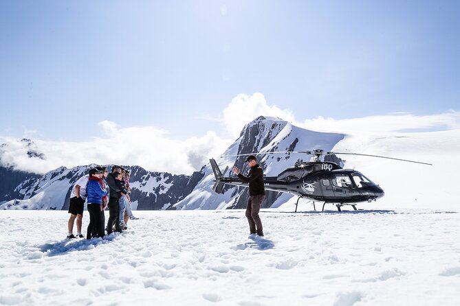 The Ultimate Milford Sound Experience by Helicopter from Queenstown - The picnic, drinks, and small comforts