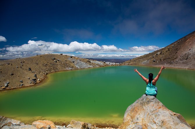 Tongariro Crossing Park & Ride (Ketetahi) - Parking near Ketetahi Road needs careful attention