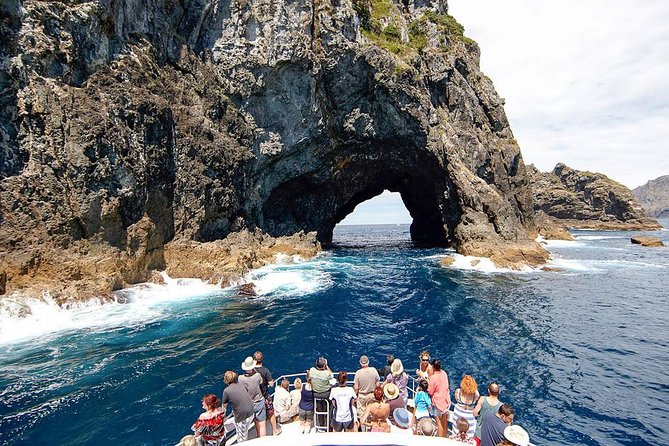 Tongariro Crossing : PRIVATE TRANSFER Leaving AUCKLAND - Weather can decide the date
