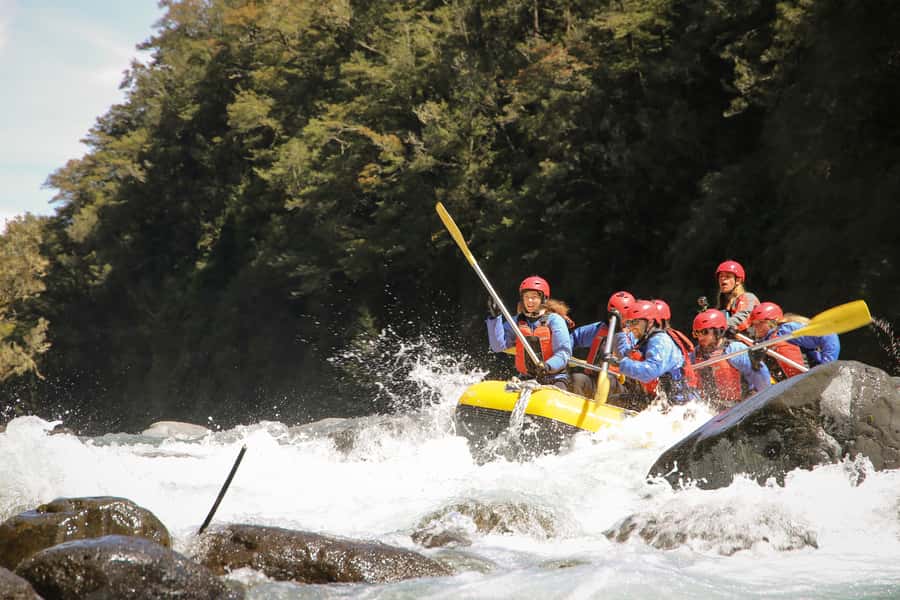 Tongariro River: Grade 3 Whitewater Rafting - Tackling more than 60 Grade 3 rapids