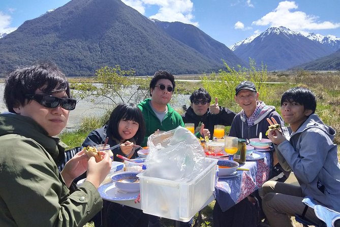 Tranz Alpine Train Tour - A homemade picnic in the mountains
