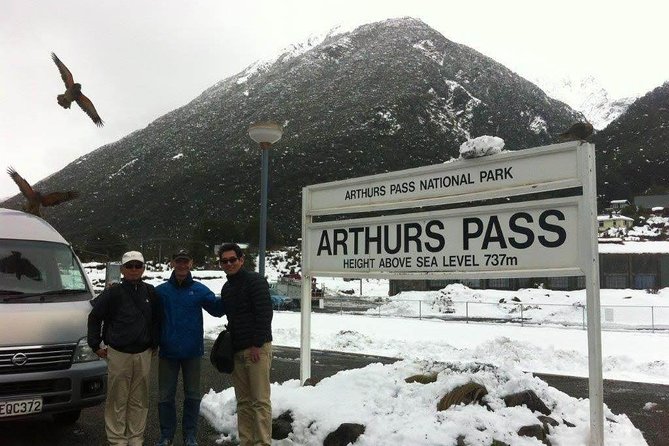 Tranz Alpine Train Tour - The TranzAlpine train from Springfield to Arthur’s Pass