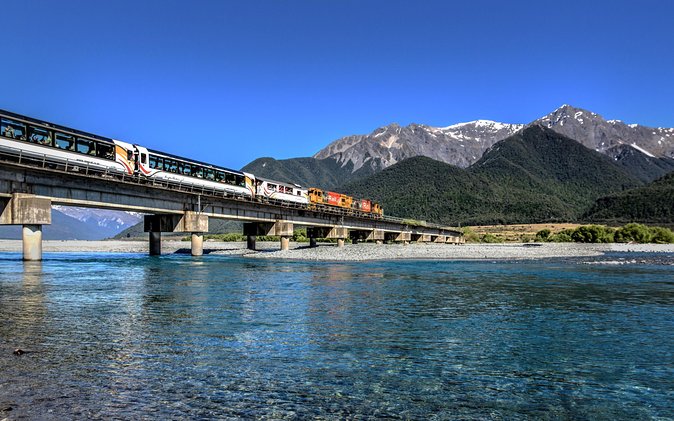 TranzAlpine Train Journey from Greymouth to Christchurch - Waimakariri gorges and the Canterbury Plains