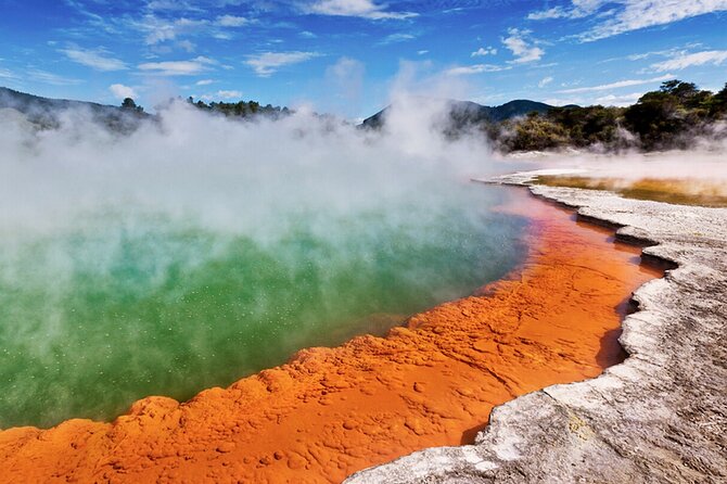 TRIPLE DEAL Wai-O-Tapu, Redwood Forest & Blue Springs Ex Auckland - Two hours among Wai-O-Tapu’s colored pools