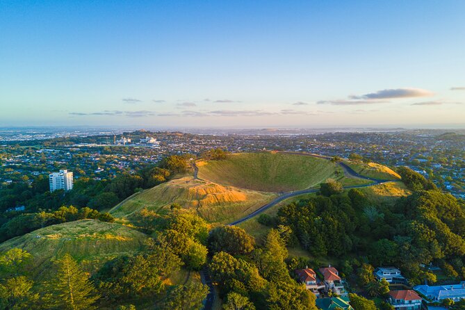 Ultimate Auckland Experience Full Day Tour with Brewery Lunch - Queen Street, Karangahape Road, and the Sky Tower