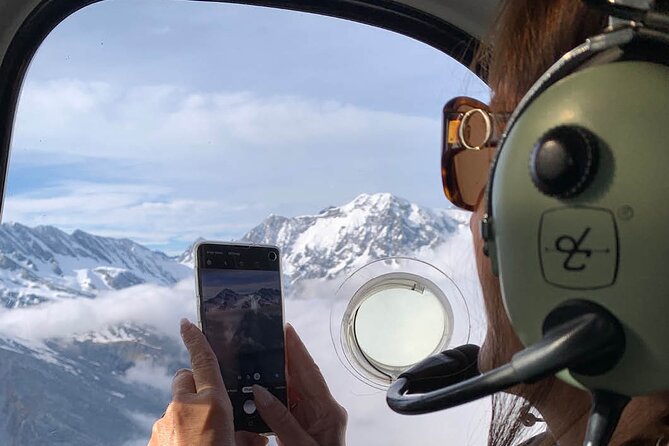 Ultimate Discovery: 3 Glaciers & Snow Landing – 45min - Weather is part of the deal