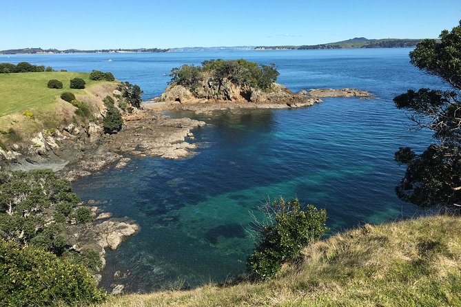 Waiheke Island Double Headland Coastal Walk - Matiatia Headland, your first taste of Waiheke’s coast
