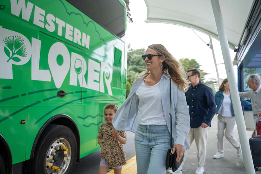 Waiheke Island: Ferry & Hop-On Hop-Off Explorer Bus Tickets - Why Waiheke makes such an easy Auckland day trip