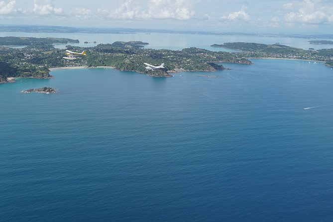 Waiheke Island - Fly and Dine (from North Shore Airport) - Why flying to Waiheke changes the day