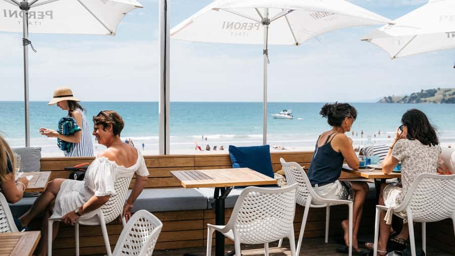 Waiheke Island: Wine Tour & Lunch at Award Winning Venue - Three tastings in the Onetangi Valley