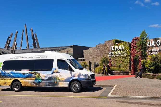 Waitomo Caves & Rotorua - Te Puia Small-Group Tour from Auckland - The Rotorua city drive and the return north