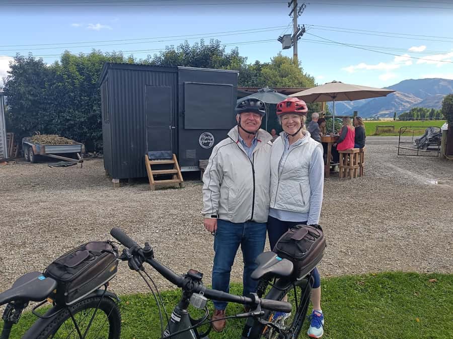 Wānaka And Hāwea: Trail Ride on Bike or E-Bike - The Albert Town break and Pembroke Patisserie