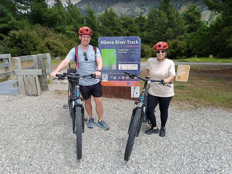 Wānaka And Hāwea: Trail Ride on Bike or E-Bike - Who will enjoy this ride most