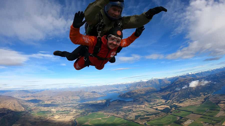 Wanaka: Tandem Skydive Experience - The Photo and Video Question