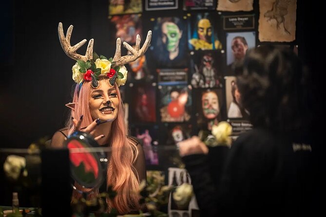 Wētā Workshop Experiences Tour - Wellington - Props, costumes, and creatures you can understand up close