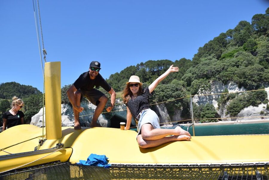 Whitianga: Sailing Trip to Cathedral Cove - Morning or afternoon sailing?