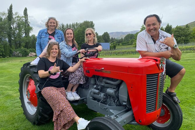 Wine Tour & Maori Culture Queenstown - Three hours among the Gibbston vineyards