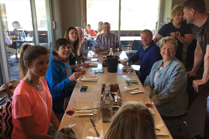 Wine Tour & Maori Culture Wanaka - Starting at the Wānaka isite at 11 am